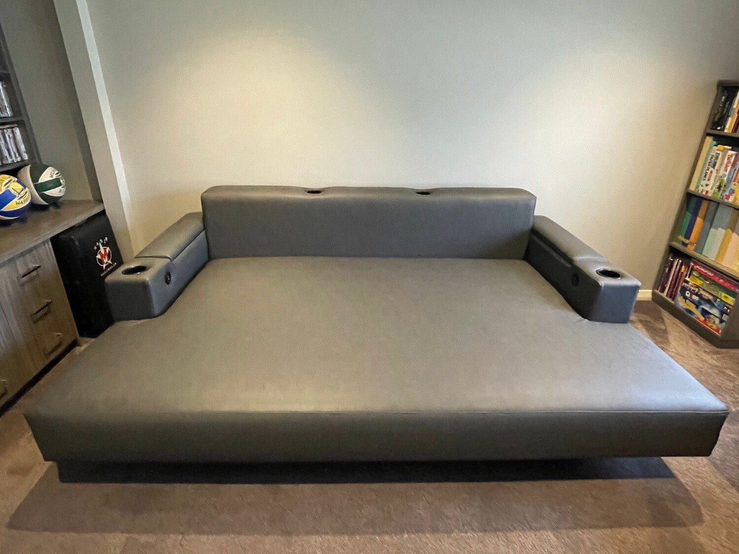 2.2M X 1.8M DREAMCOAT DAYBED - WITH UPGRADED MATERIAL - Leisure Lounges