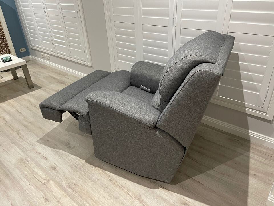 Lima 4 seater with one reclining seat + single recliner - Leisure Lounges