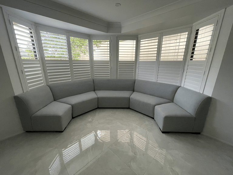 CUSTOM BAY WINDOW LOUNGES - Leisure Lounges