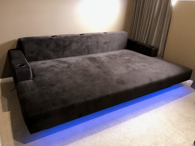 CUSTOM MADE DREAMCOAT THEATRE DAYBED - Leisure Lounges