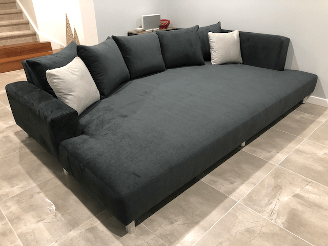 CUSTOM MADE DREAMCOAT THEATRE DAYBED - Leisure Lounges